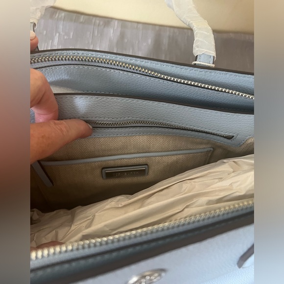 Tory Burch Robinson Pebbled Small Tote - Picture 6 of 8